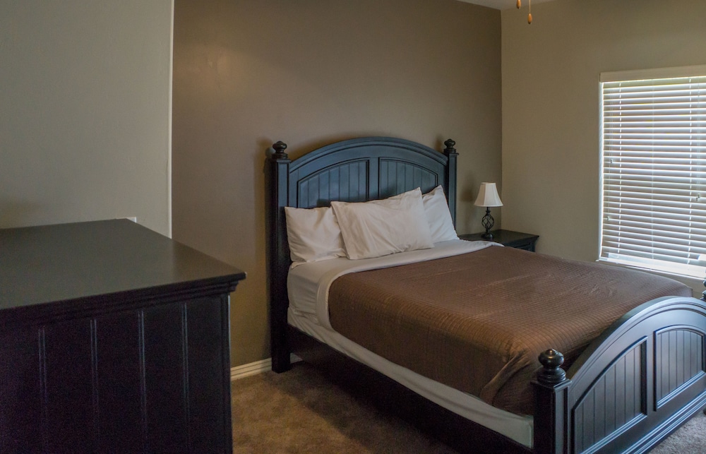 Townhome, 2 Queen Beds, Hot Tub
