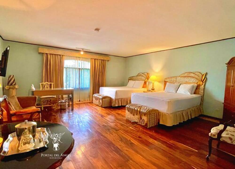 Deluxe Double Room, 2 Queen Beds, City View photo 1