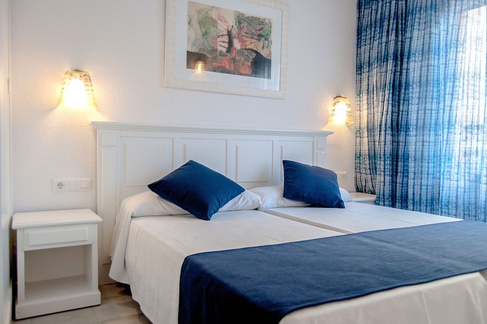Apartamento, 1 habitación, balcón (2 adultos + 1 niño)