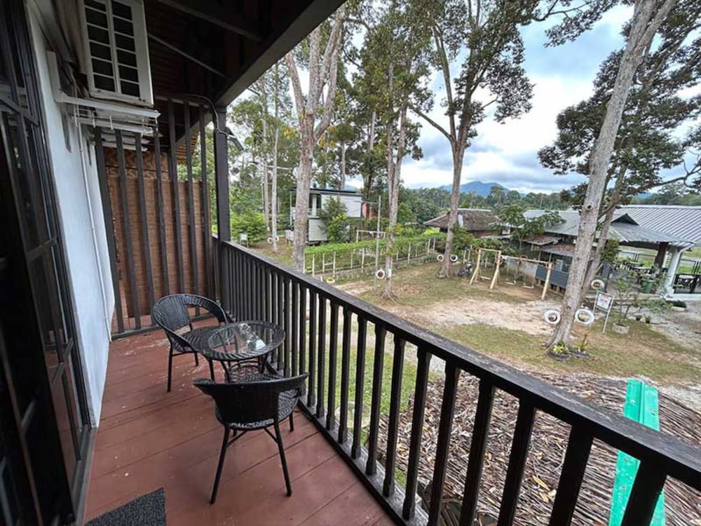 Executive Chalet, Private Bathroom, River View photo 3