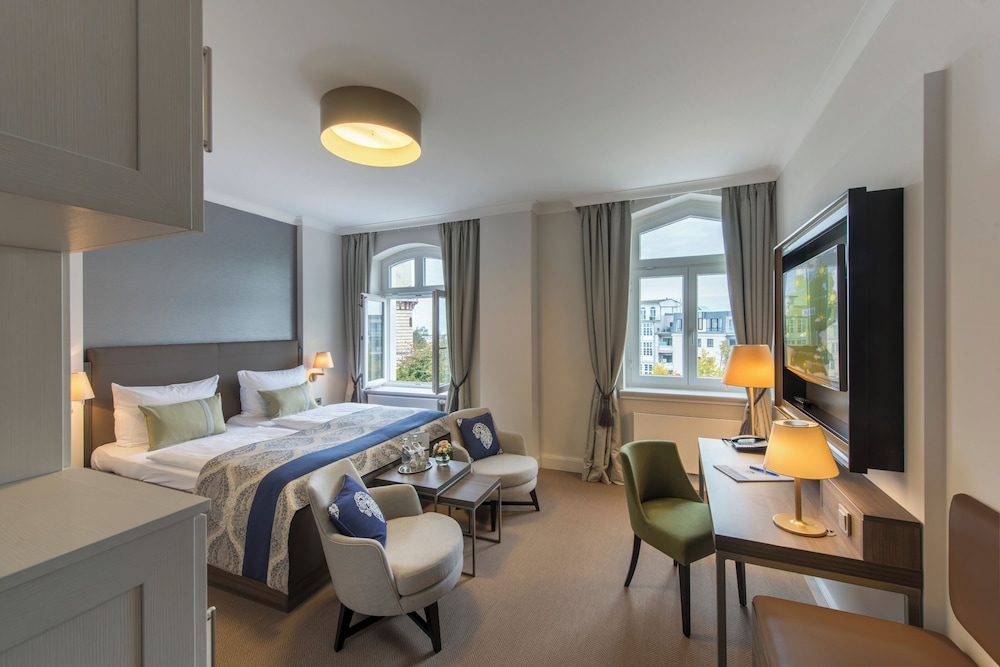 Comfort Double Room, City View