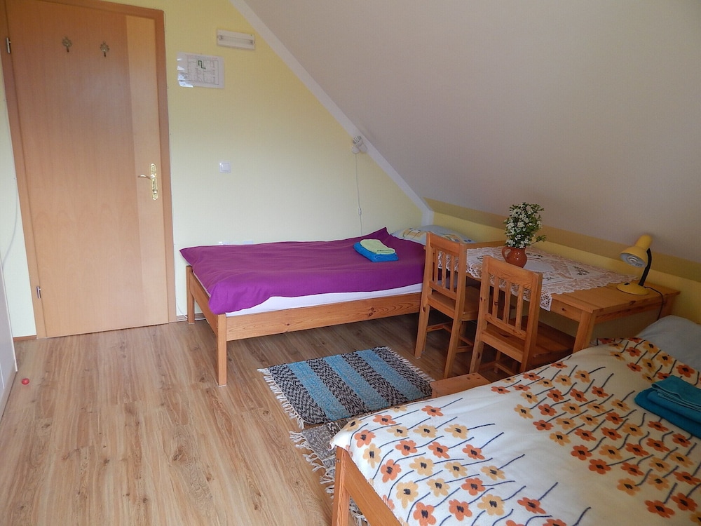 Twin Room, Shared Bathroom (2) photo 1