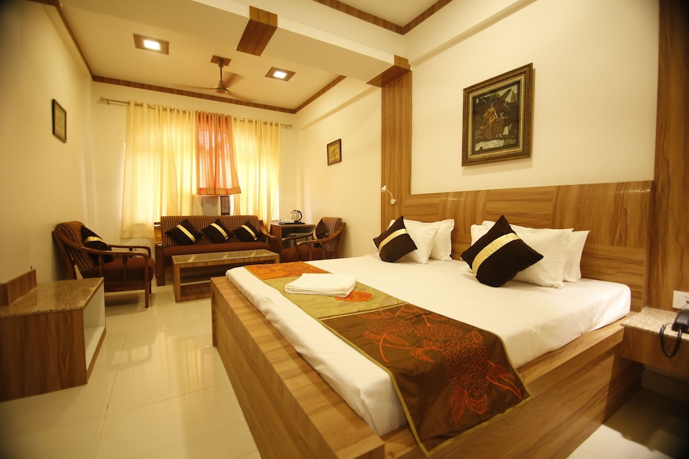Luxury Double or Twin Room, City View