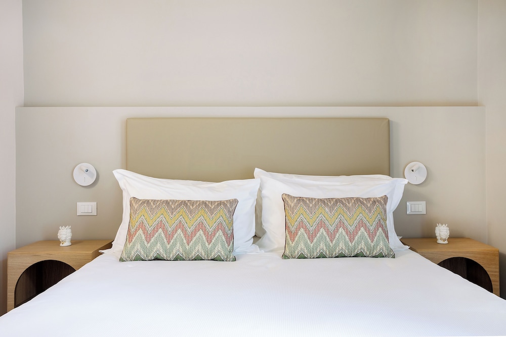 Classic Double Room, City View