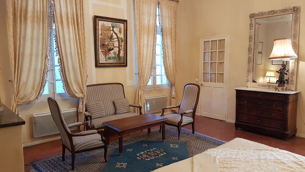 Superior Room, 1 Queen Bed, Kitchenette