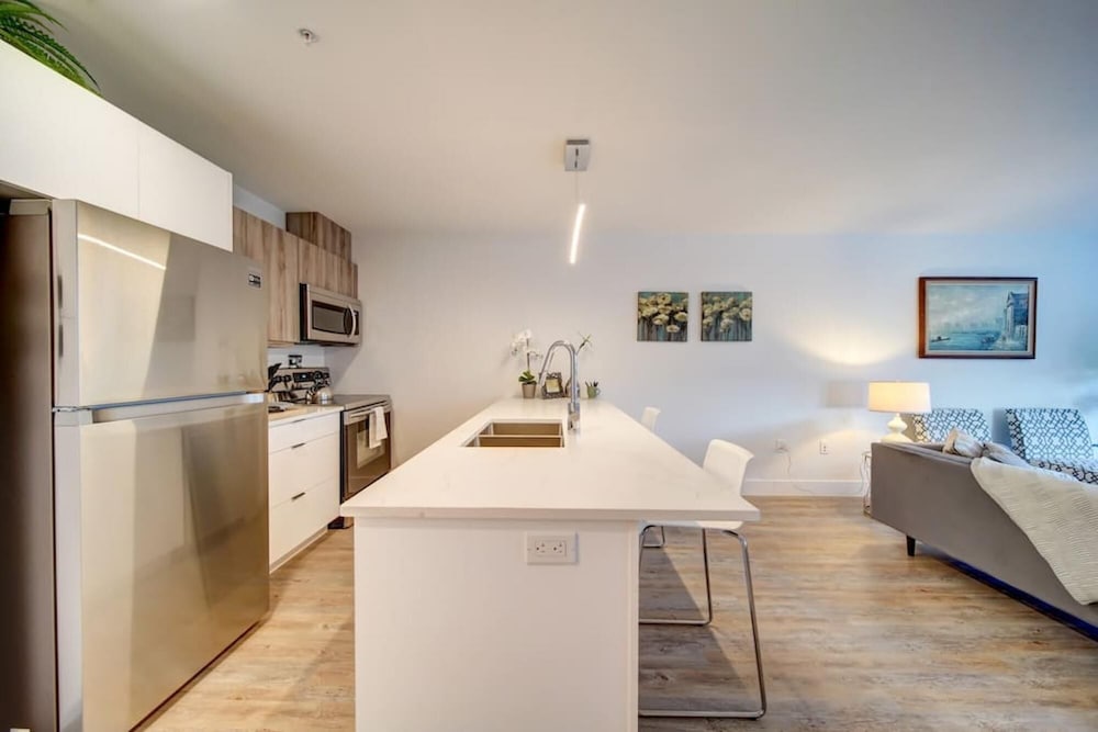 Luxurious Modern 2BR Condo Slps-5 Coffee AC Wifi, Billede 19