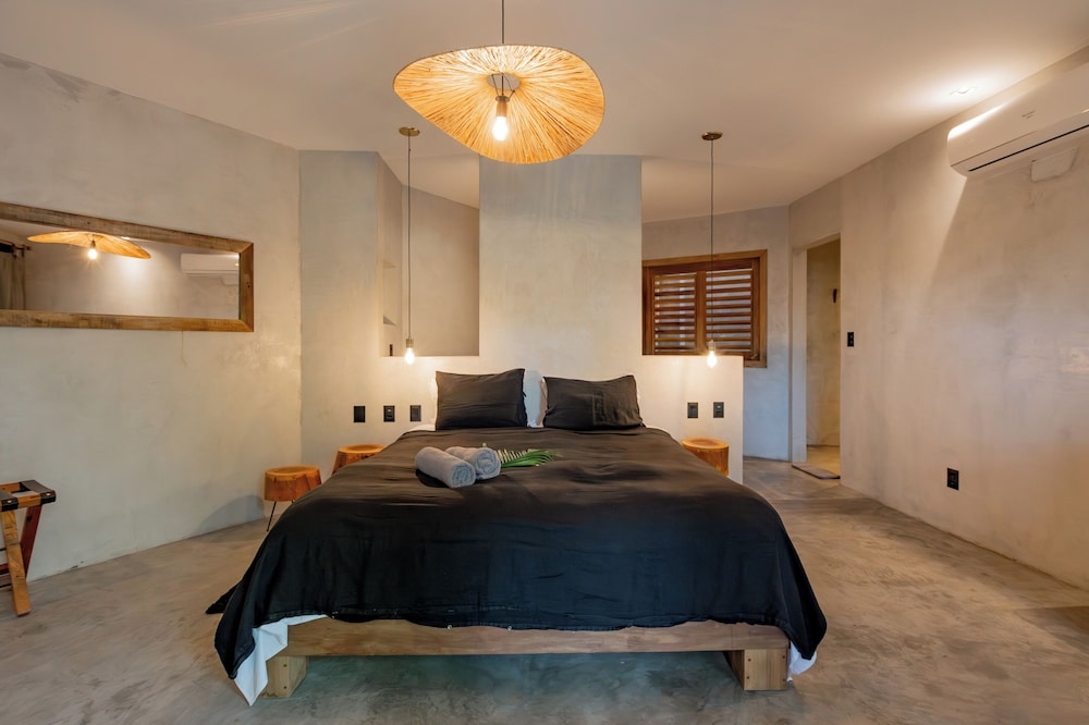 Suite (Master Q7)