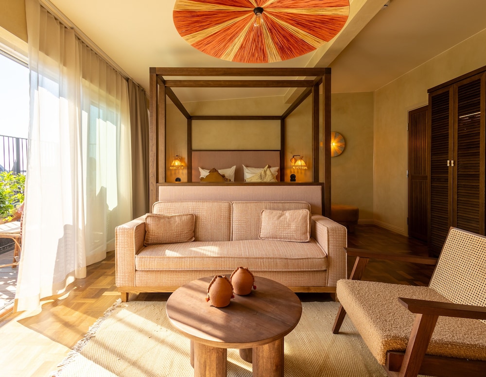 Penthouse photo 1