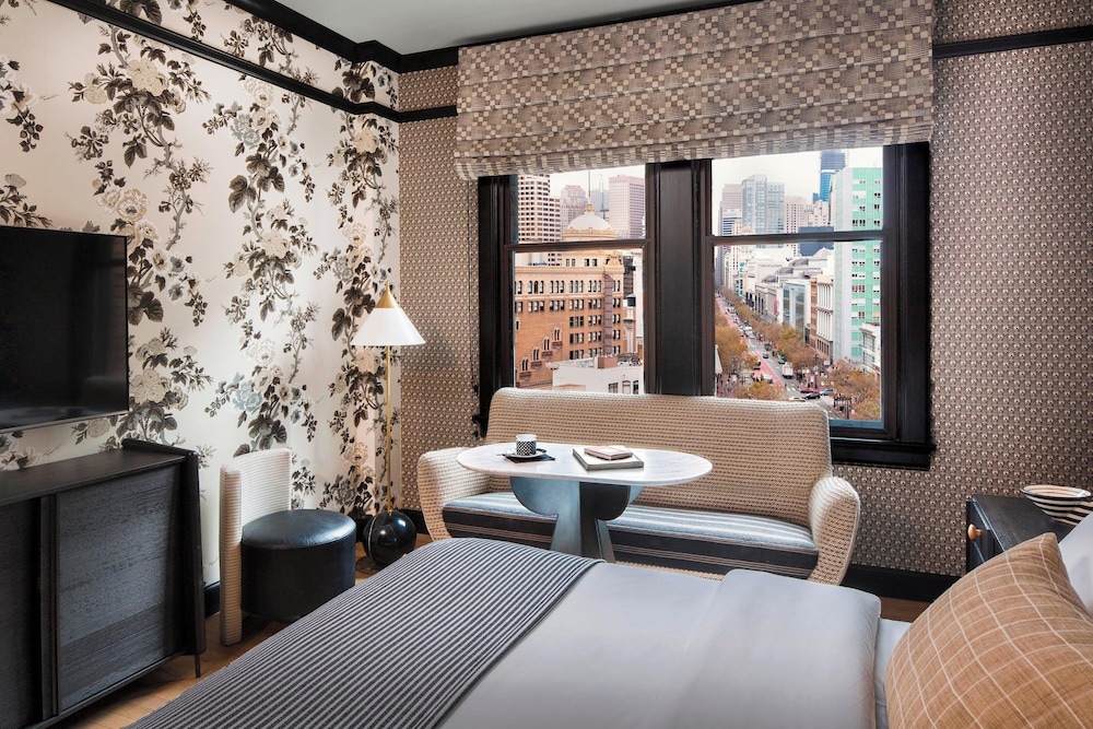 Premier Room, 2 Double Beds, City View