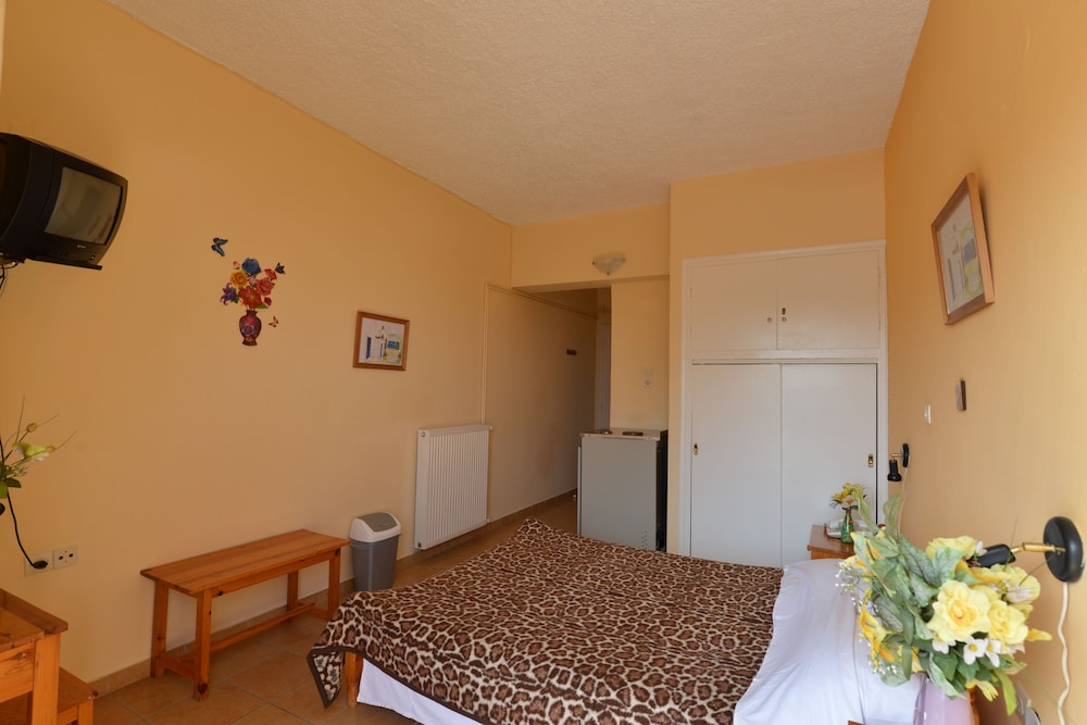 Economy Single Room, 1 Twin Bed, Smoking photo 1
