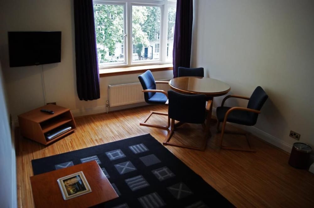 Family Apartment photo 2