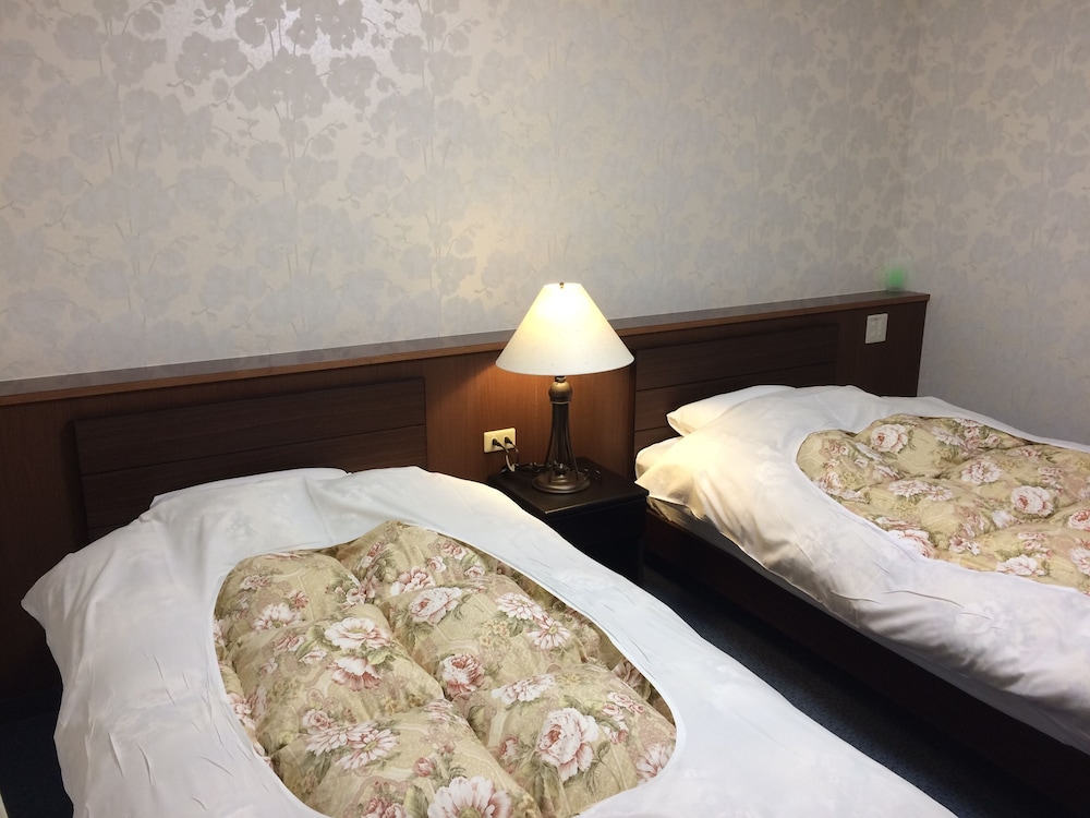 Twin Room - Photo 5