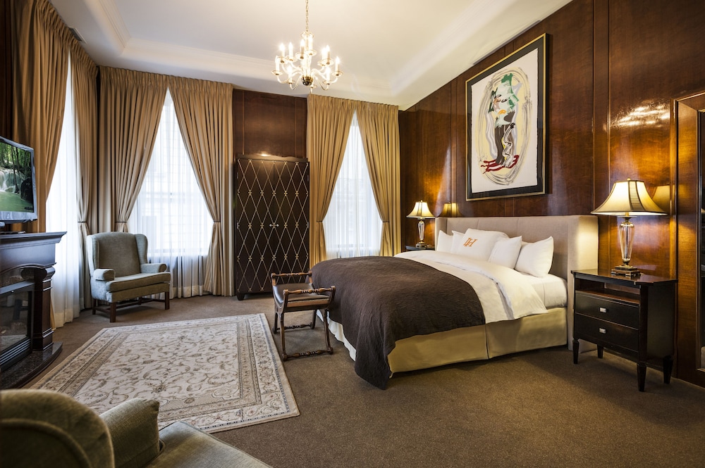 King Suite - Photo 11