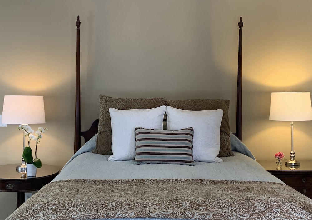 Luxury Double Room (Hotchkiss) photo 3