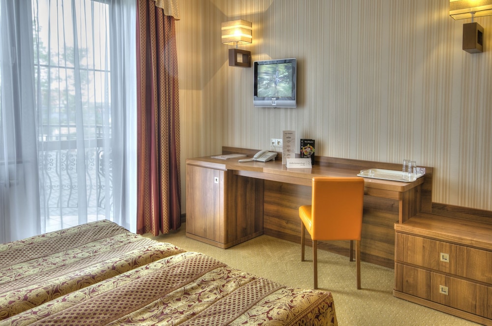 Classic Double or Twin Room photo 2