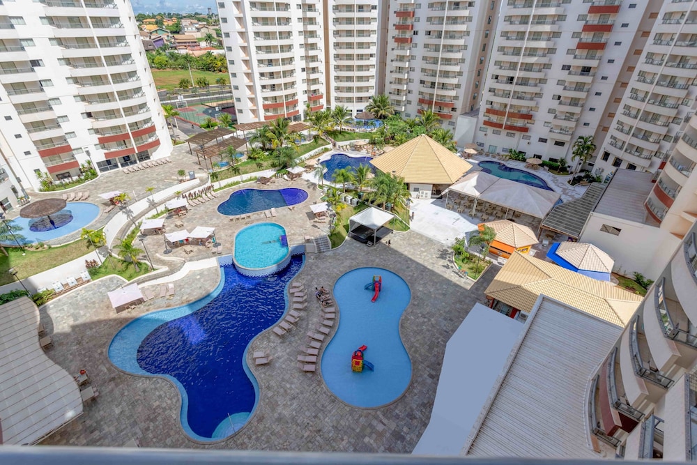Super Luxo Thermas - Pool or Park View 1-day admission to Thermas dos Laranjais Park included photo 1