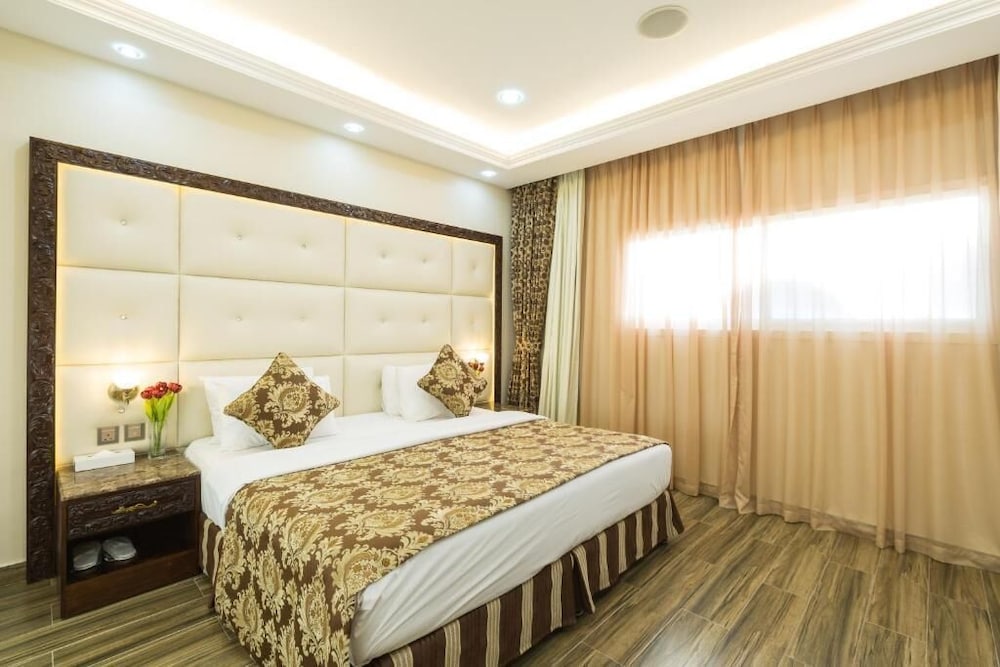 Villa, 4 Bedrooms, Pool View