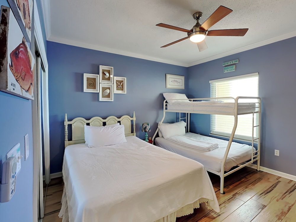 Condo, Multiple Beds, Balcony, Ocean View (#702 - No Pets Allowed)