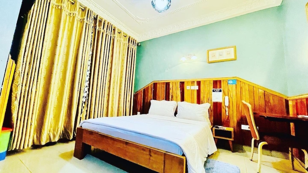 Deluxe Single Room