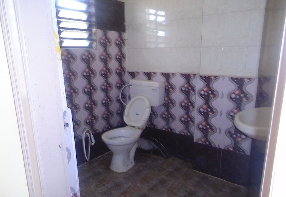 Standard Triple Room - Photo 2