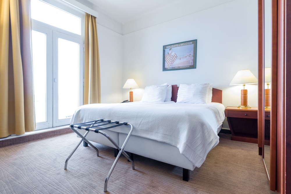 Classic Double or Twin Room, Sea View photo 2