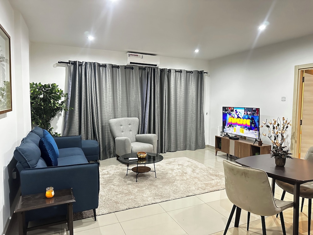 Apartment photo 1