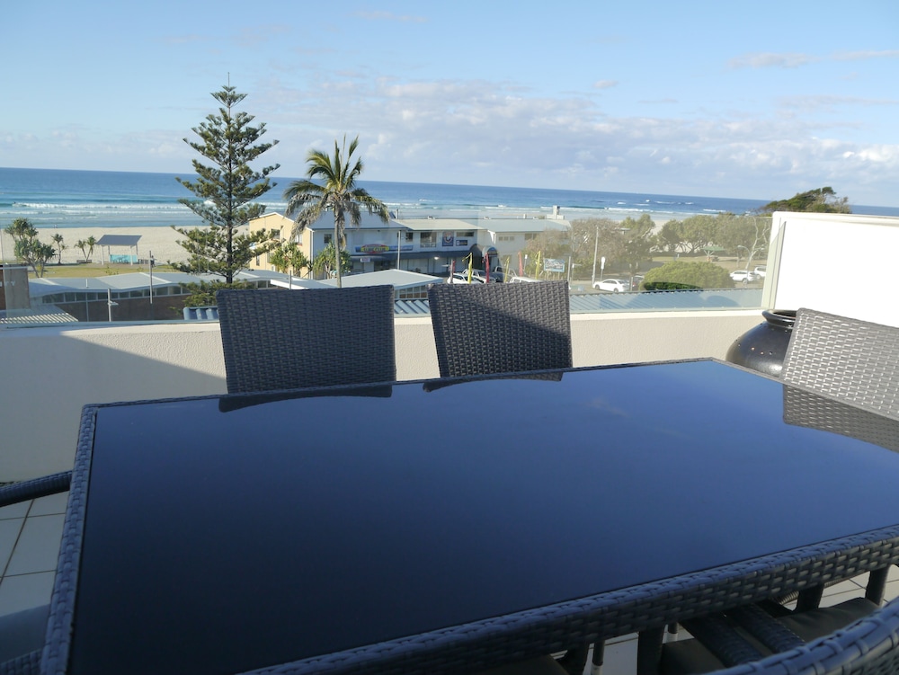 3 Bedroom Roof Top Spa Ocean Front photo 3