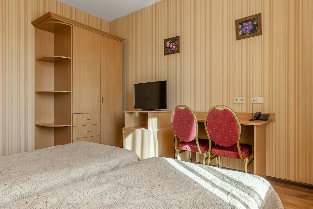 Standard Twin Room photo 2