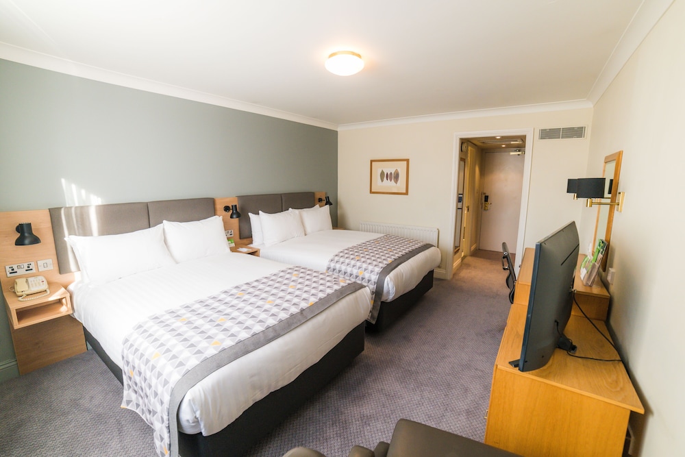 Standard Room, 2 Double Beds photo 3