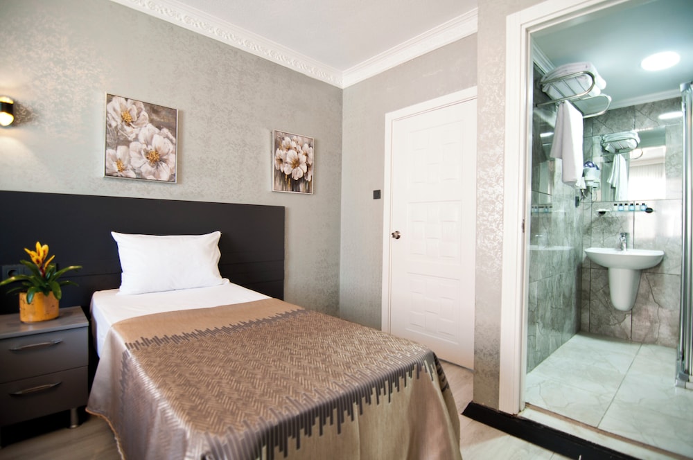 Quadruple Room photo 3