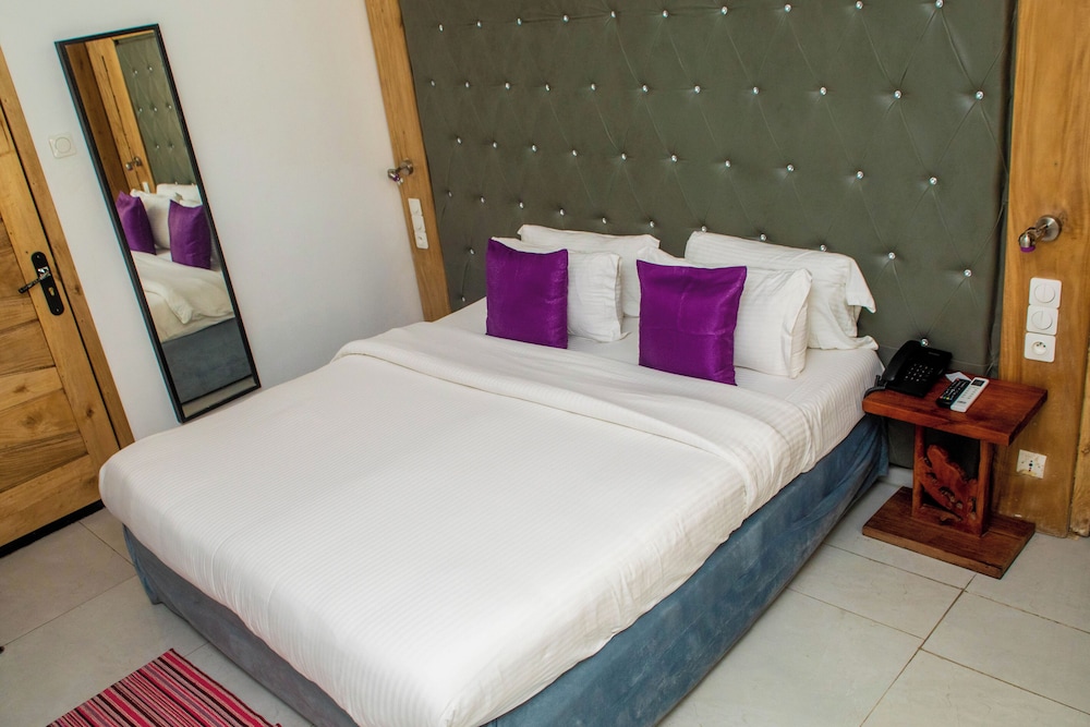 Deluxe Double Room, Pool View photo 3