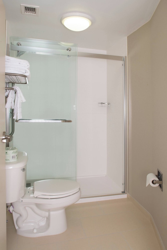 Suite, Multiple Beds - Photo 8