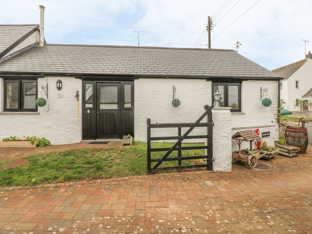 Cottage photo 2