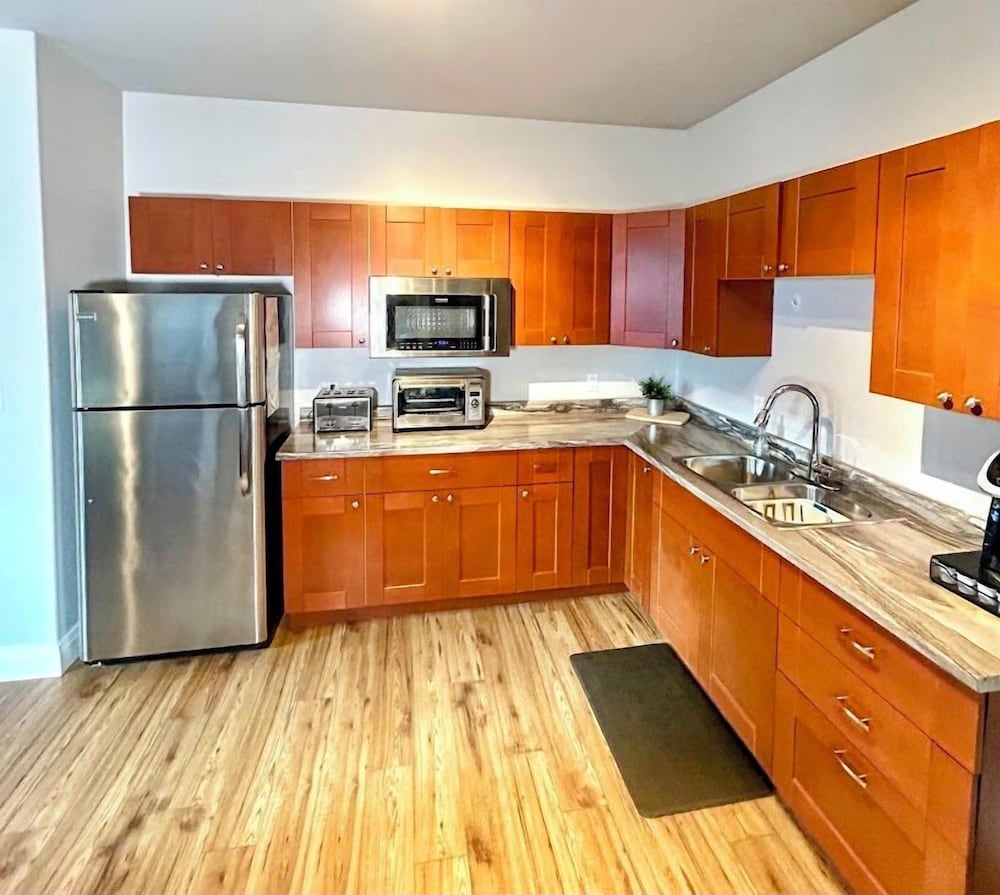 Condo, 1 Bedroom (Unit 8) photo 1