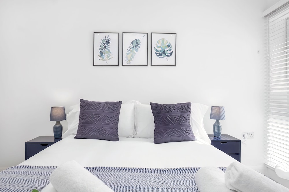 Basic Apartment photo 3