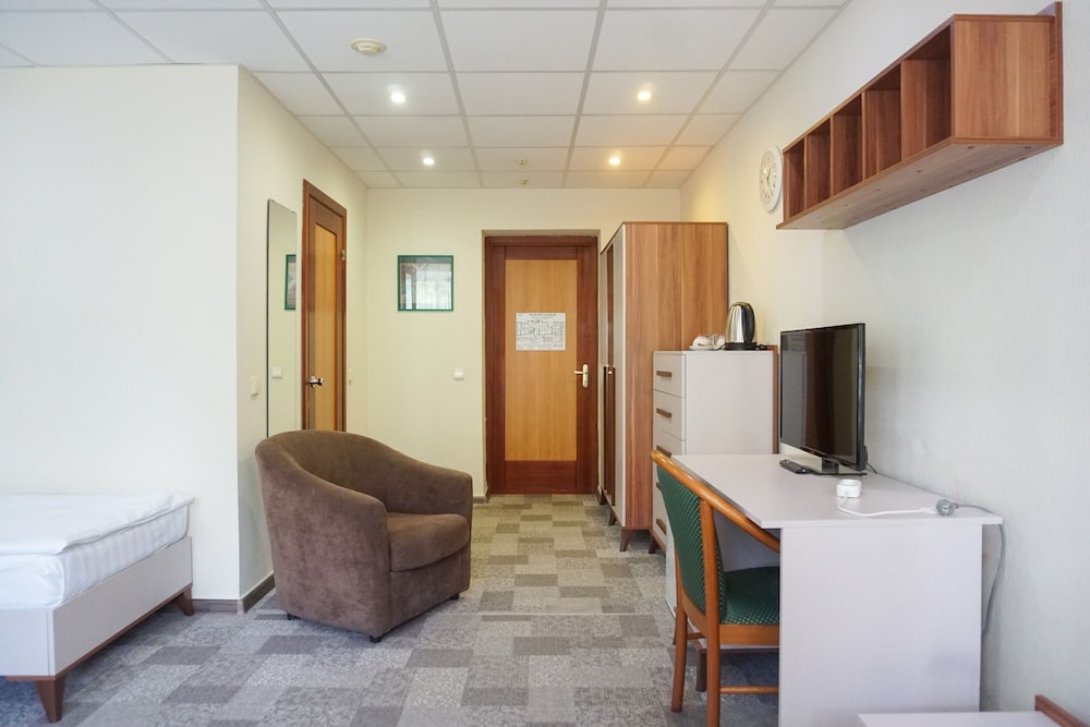 Standard Triple Room photo 3