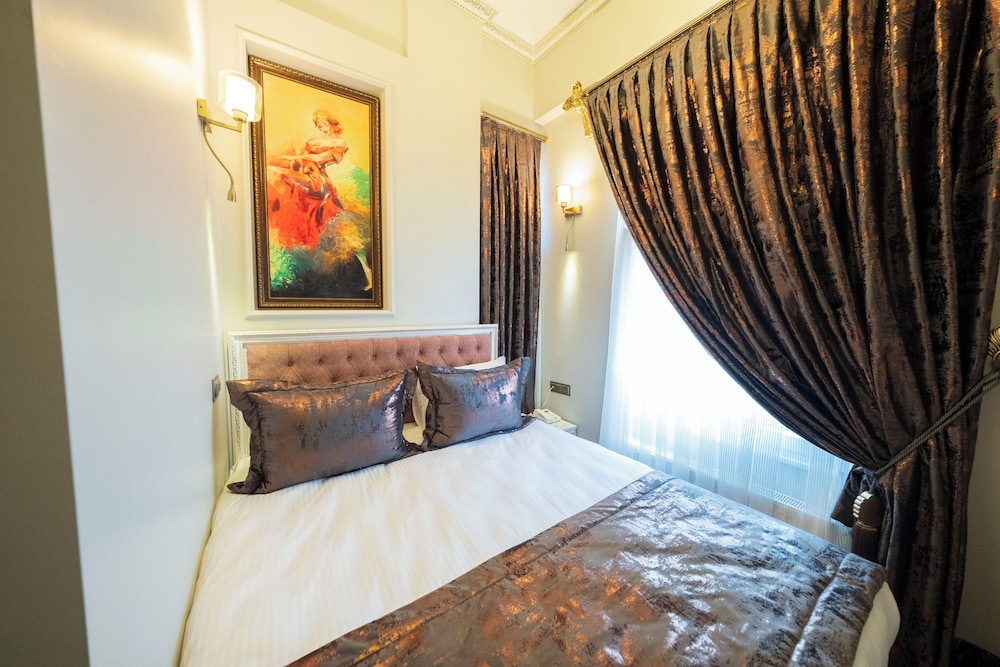 Economy Double Room photo 1