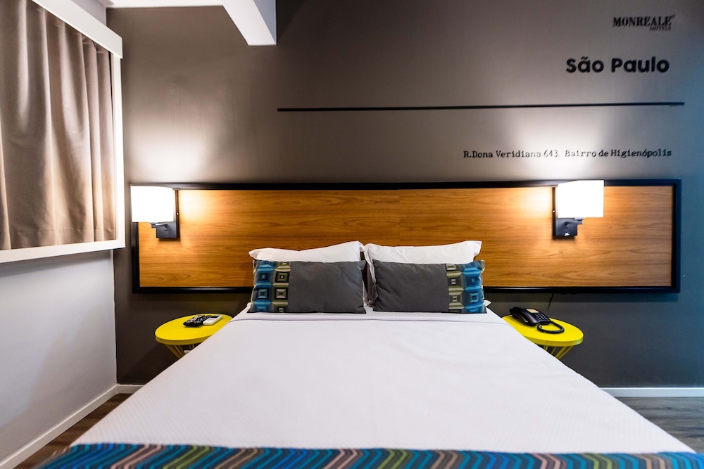 Triple Room thumbnail 5