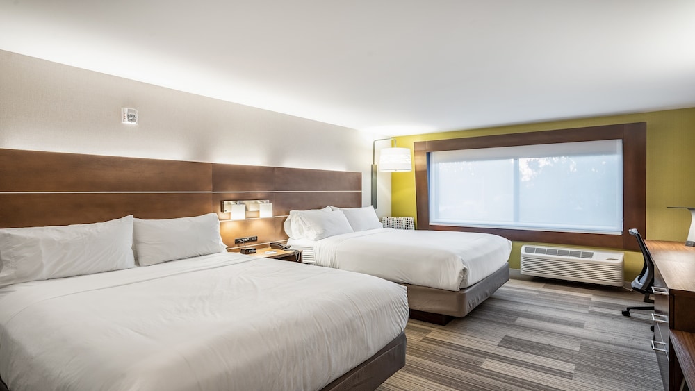 Suite, Multiple Beds photo 1