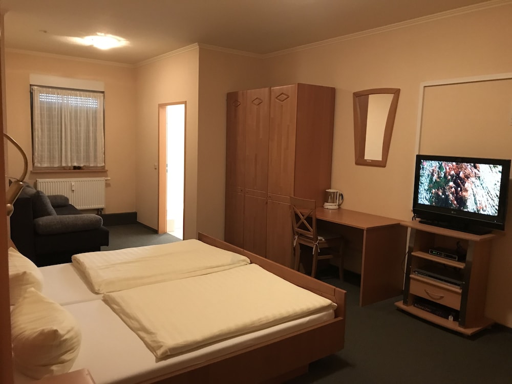 Standard Triple Room photo 1