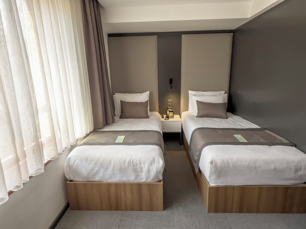 Royal Room, 2 Bedrooms, City View - Photo 5
