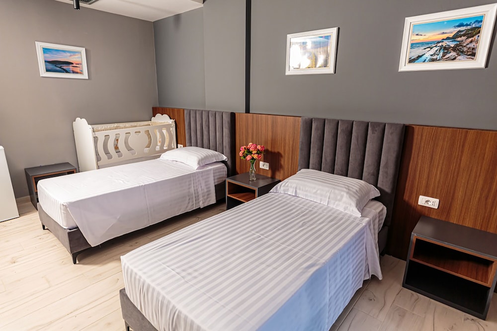 Deluxe Suite with Sea View photo 1