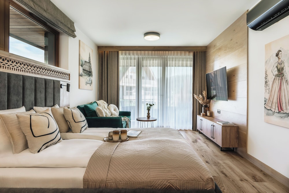 Deluxe Apartment