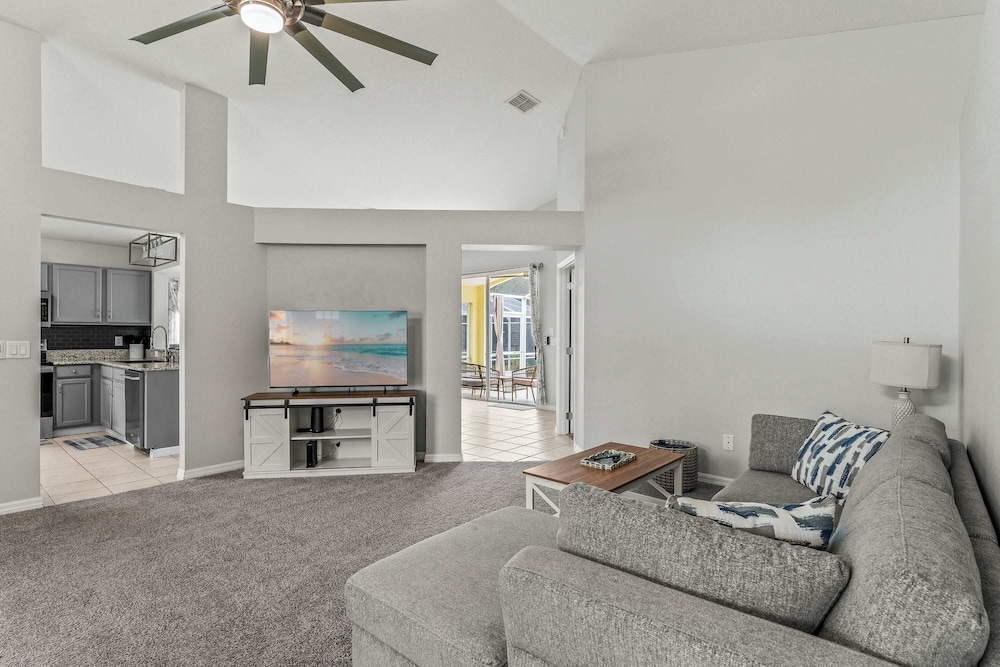 House, Multiple Beds, Pool Access, Pool View (The Sunny Spot)