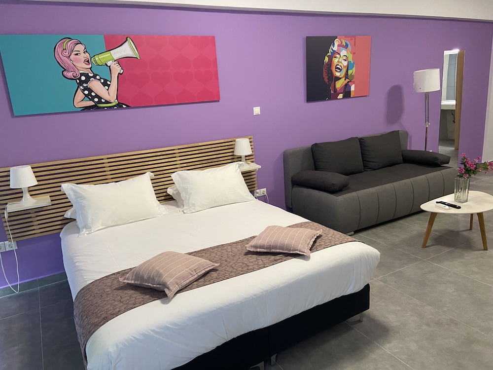 Comfort Studio Suite, City View photo 3