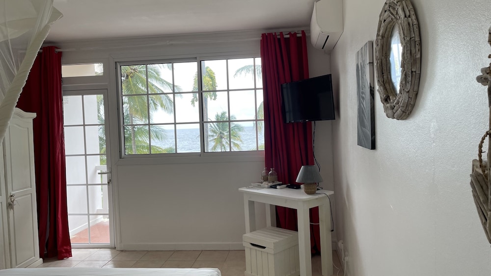 Double Room, Ensuite, Sea View - Photo 2