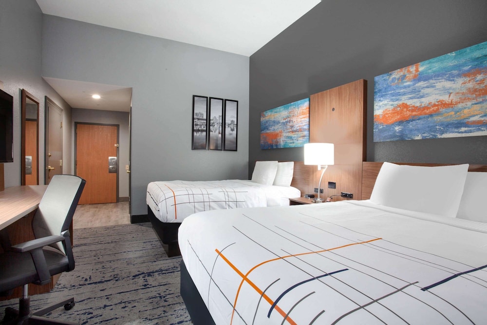 La Quinta Inn & Suites by Wyndham St. Petersburg Northeast, Φωτογραφία 4