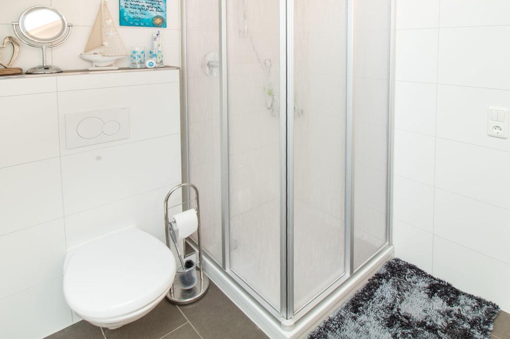 Apartment, 2 Bedrooms, Garden View (FeWo Ratzinger Höhe) photo 3