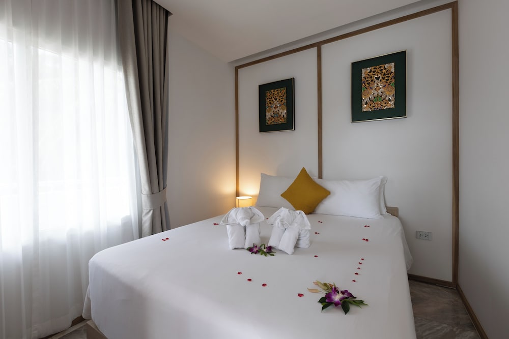 New Two Bedroom Grand Family Suite with free Minibar(One time) - Photo 2