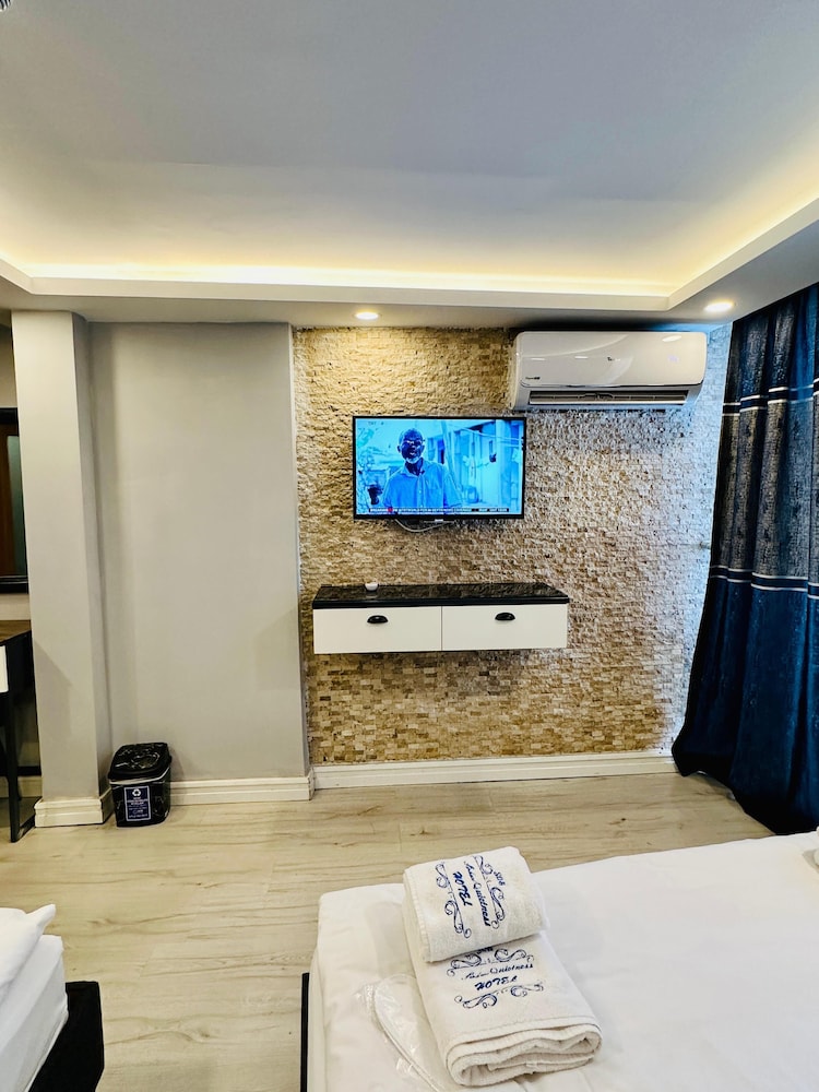 Triple Room, Balcony photo 3